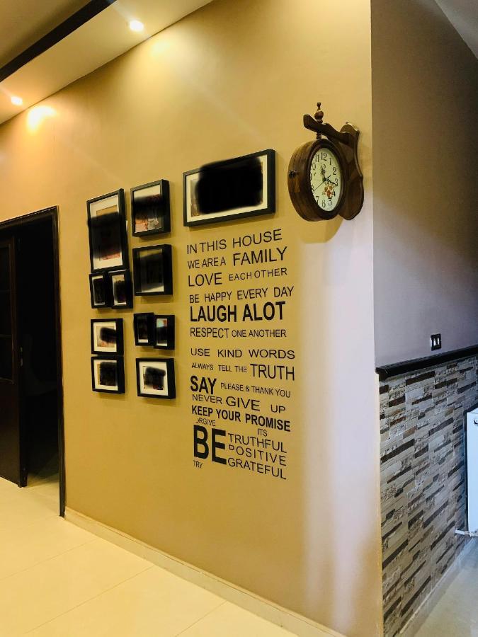 Laura'S Modern Villa 마다바 외부 사진
