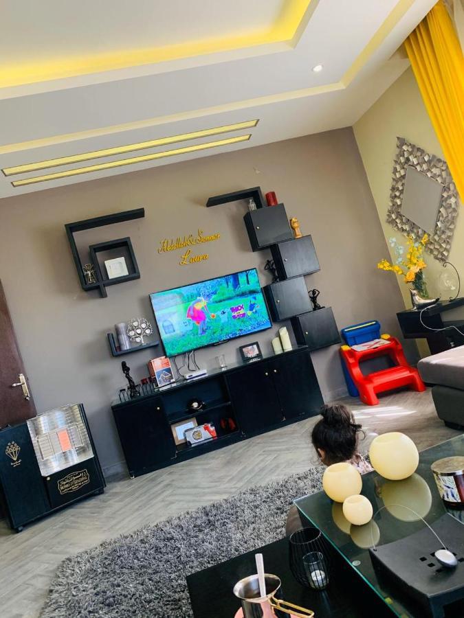 Laura'S Modern Villa 마다바 외부 사진